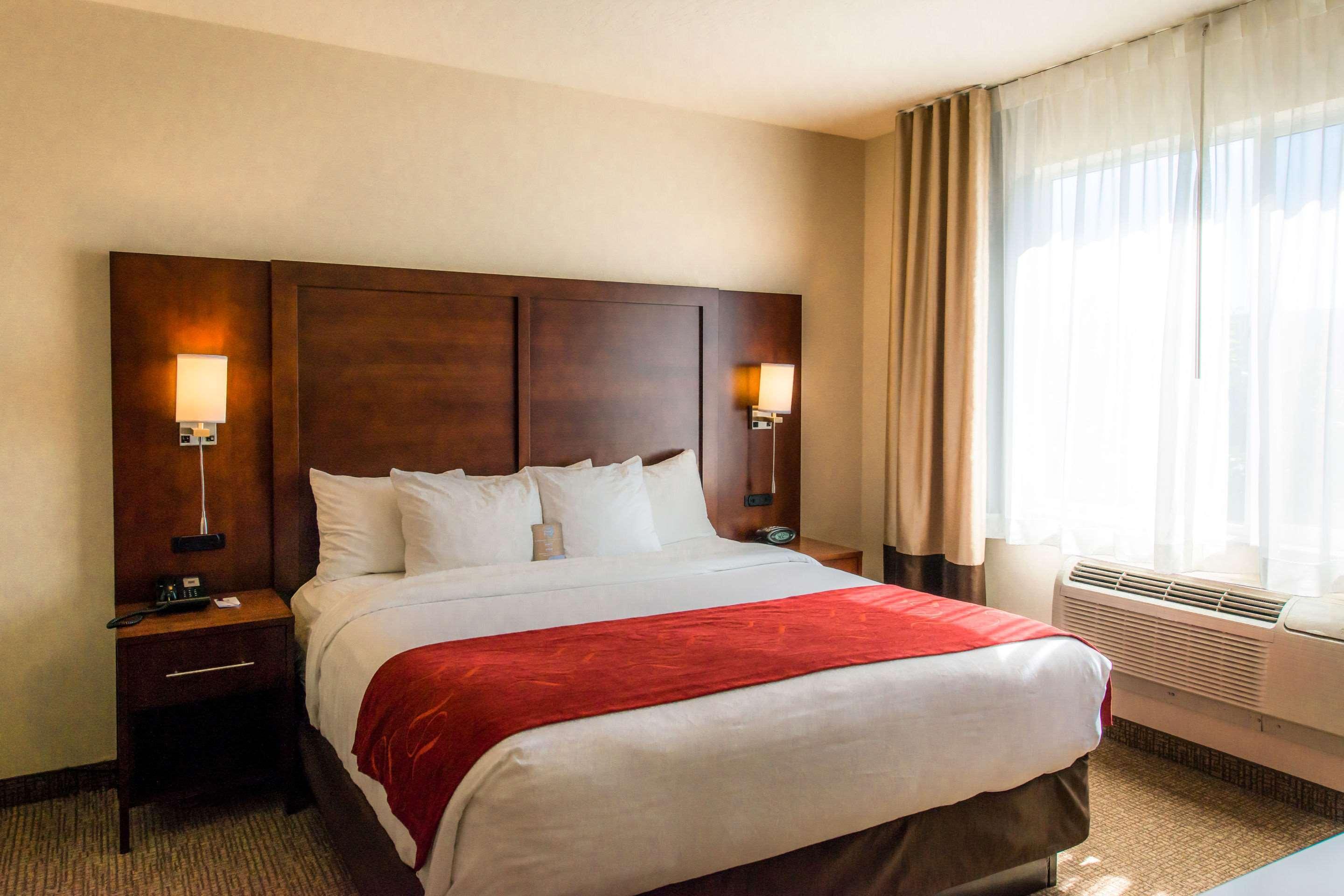 Comfort Suites Springfield-Eugene Exterior foto